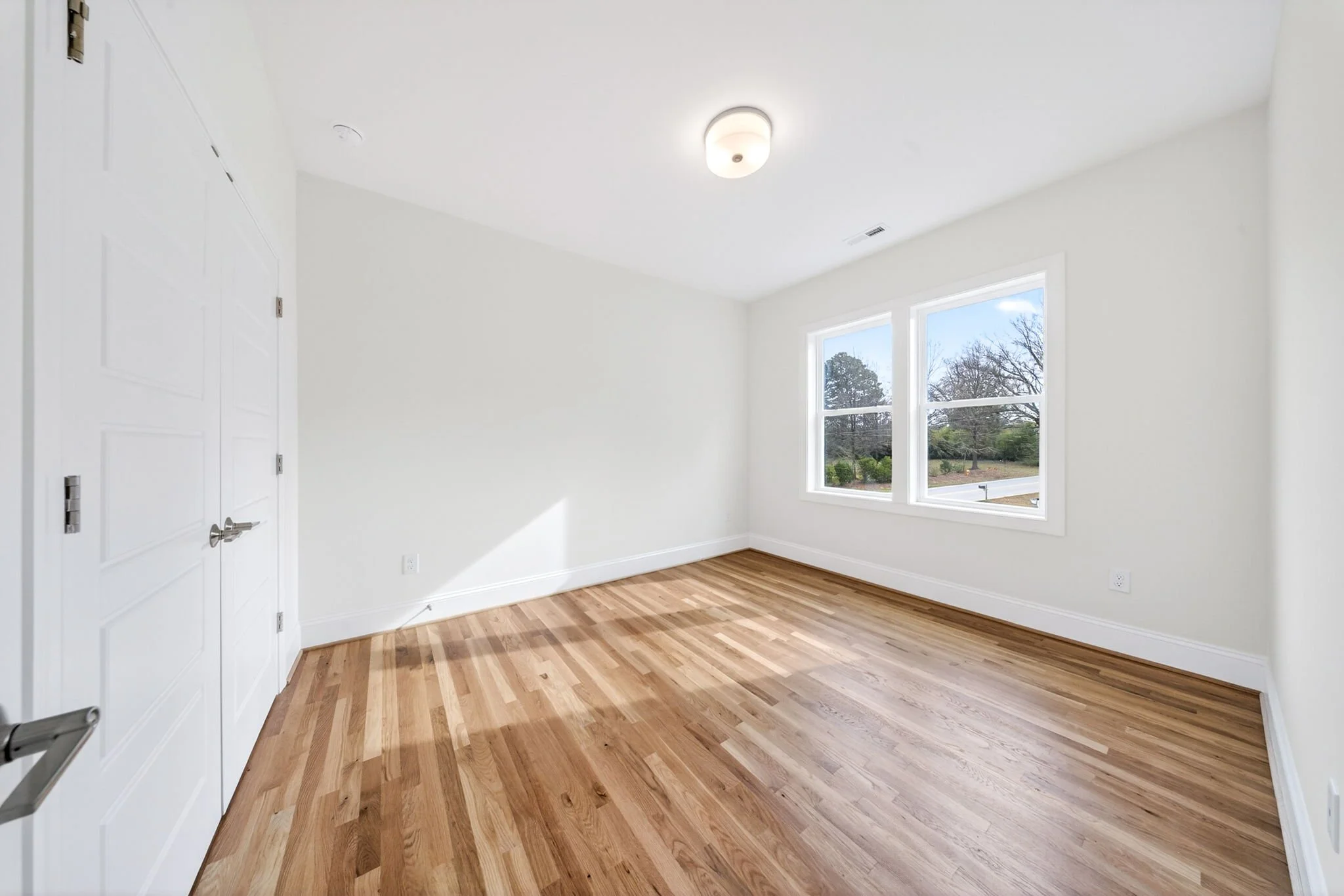 44-web-or-mls-2520 Prince Dr (49 of 59).jpg