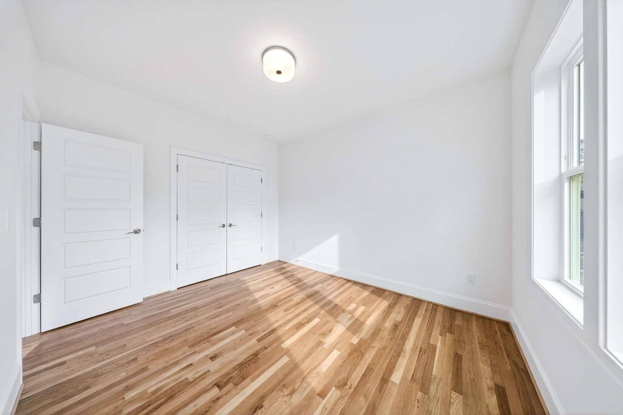 47-web-or-mls-2520 Prince Dr (52 of 59).jpg