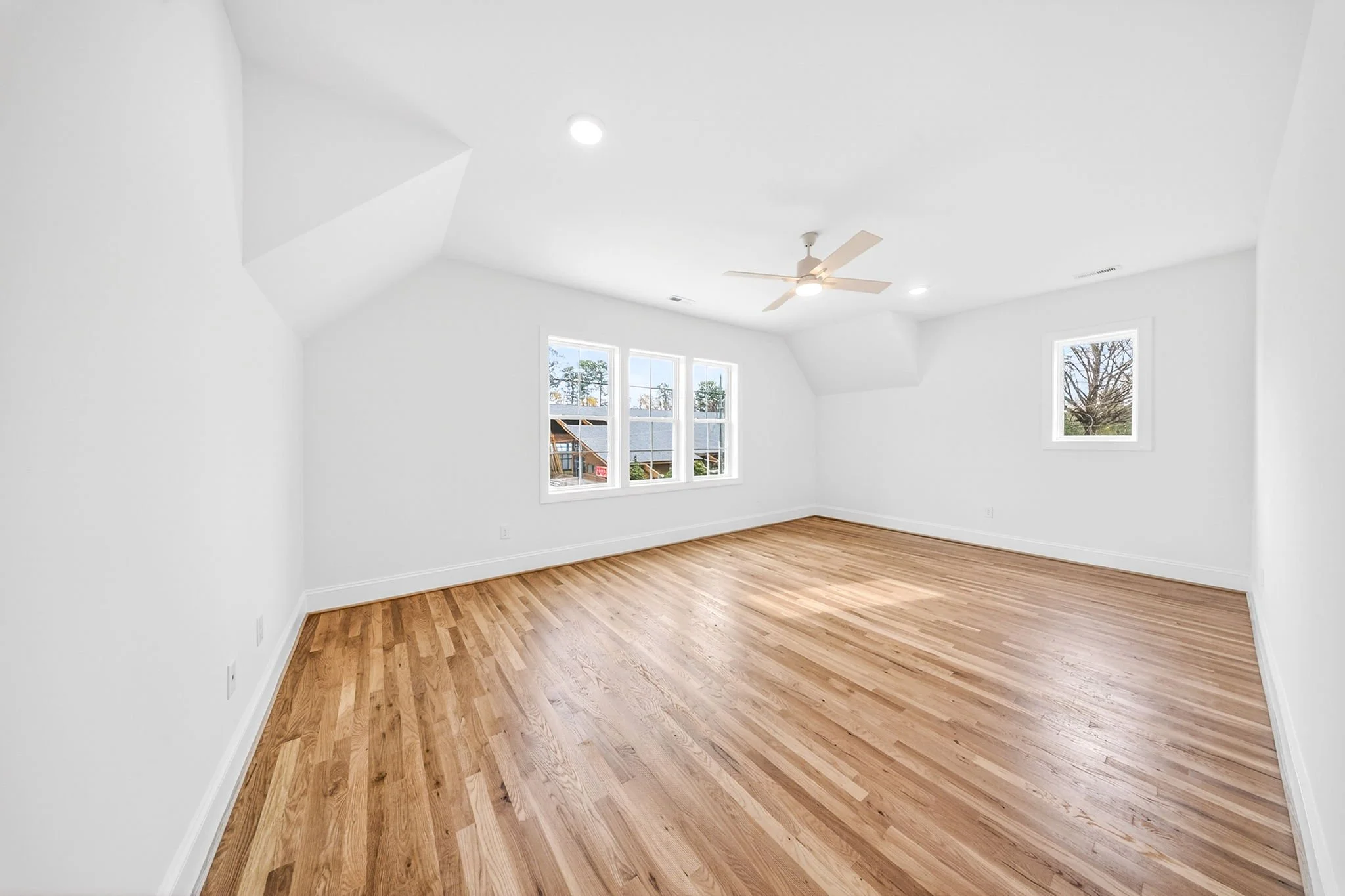 48-web-or-mls-2520 Prince Dr (53 of 59).jpg