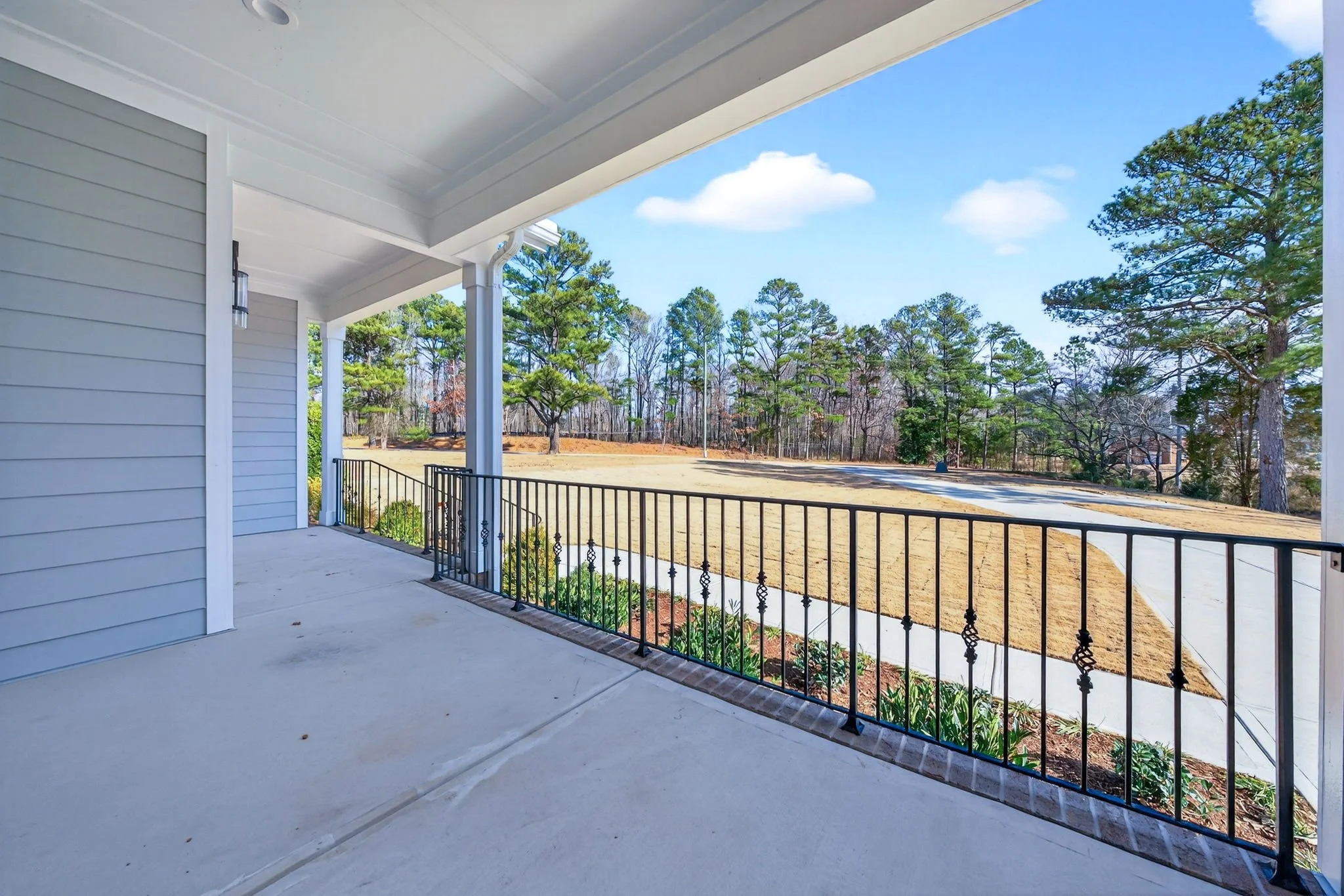 6-web-or-mls-7829 Penny Road (5 of 59).jpg