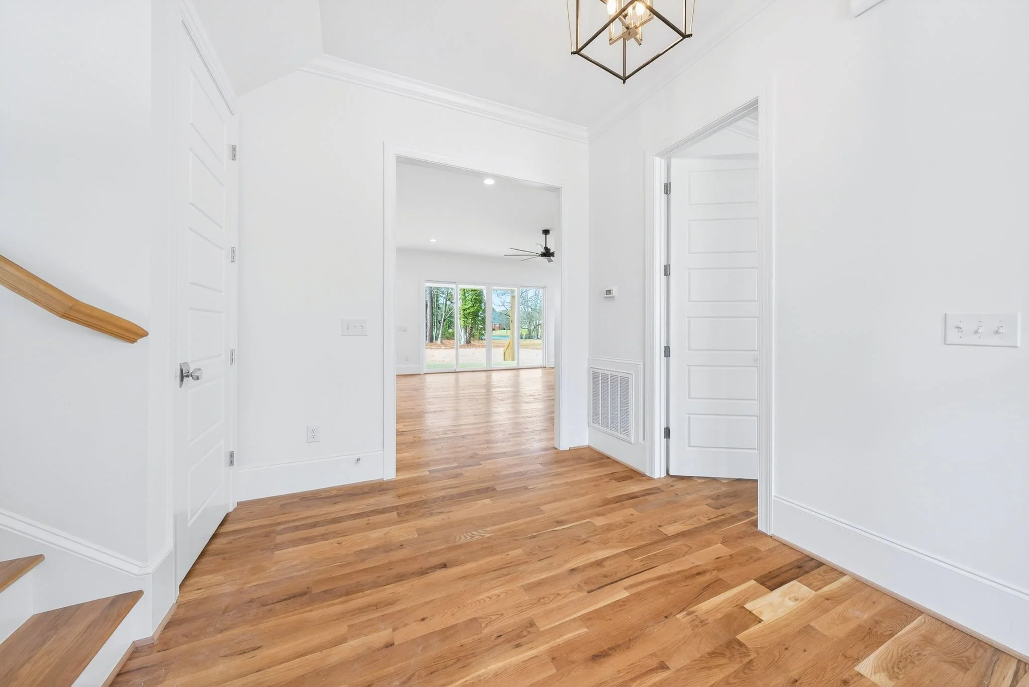 10-web-or-mls-7829 Penny Road (13 of 59).jpg