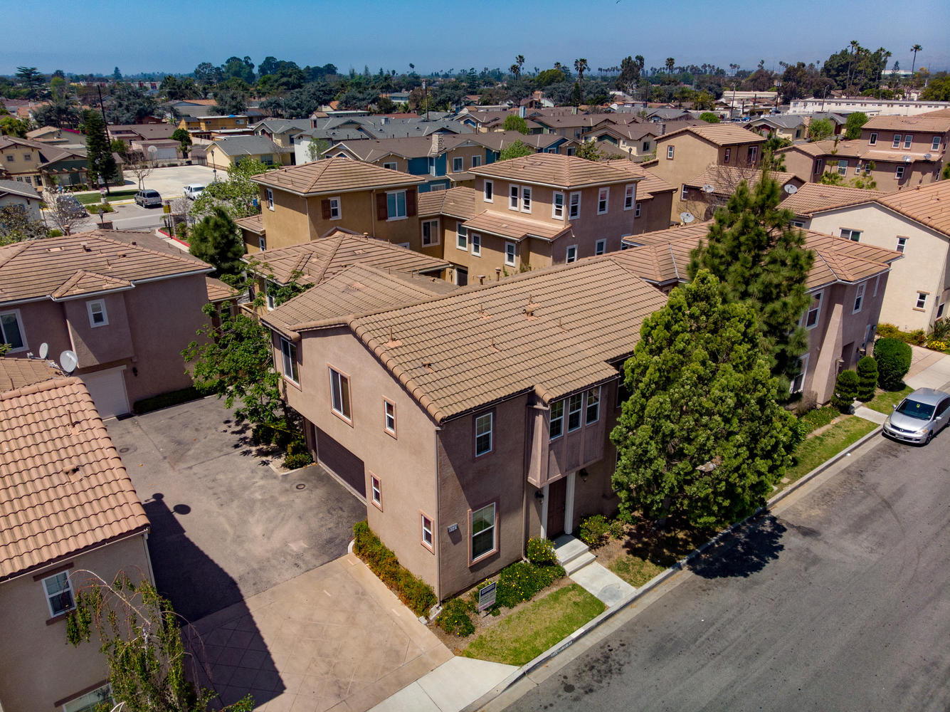 1043 Ambrosia St-large-030-31-DJI 0348-1336x1000-72dpi.jpg