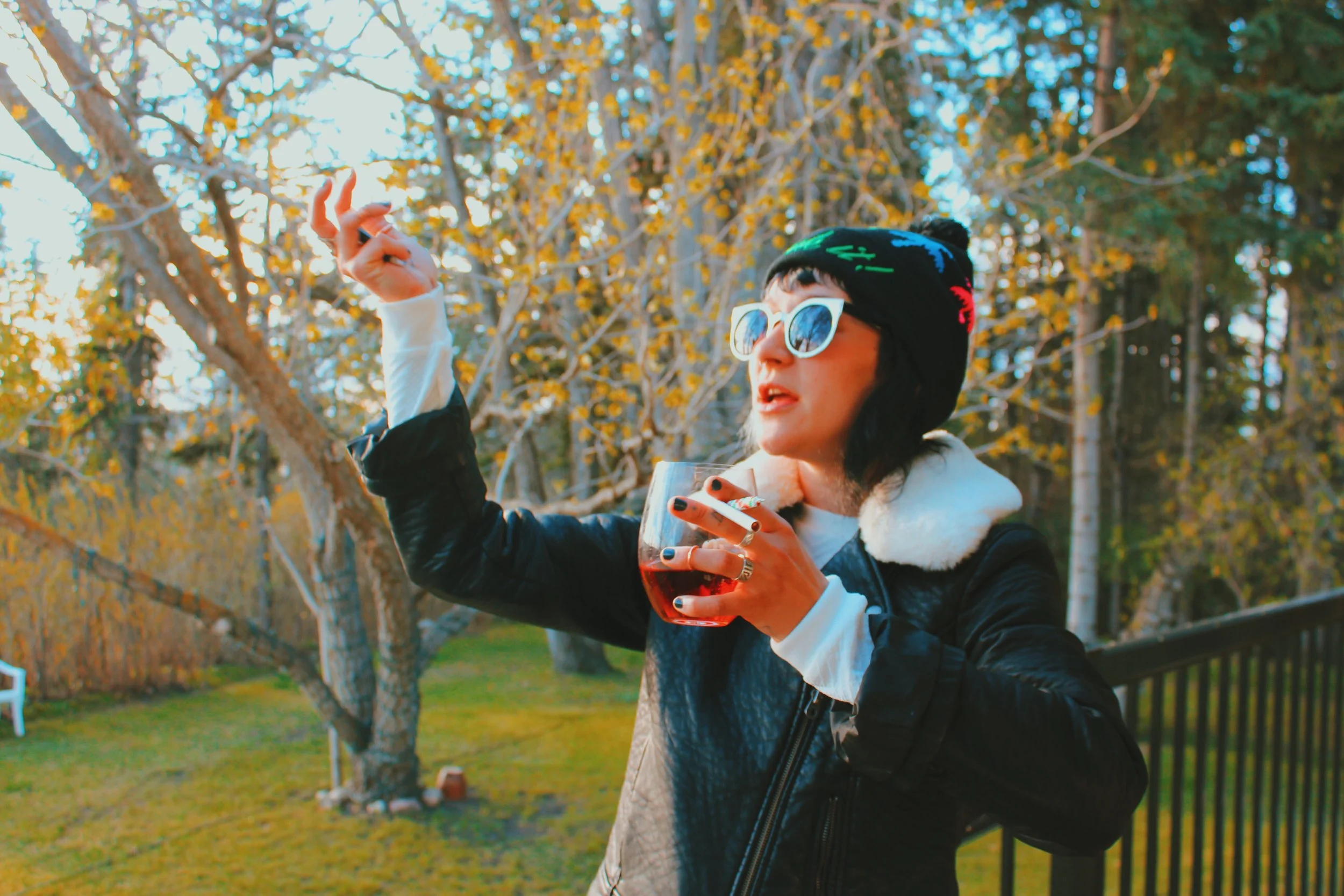  Laura “Lola” Saik 