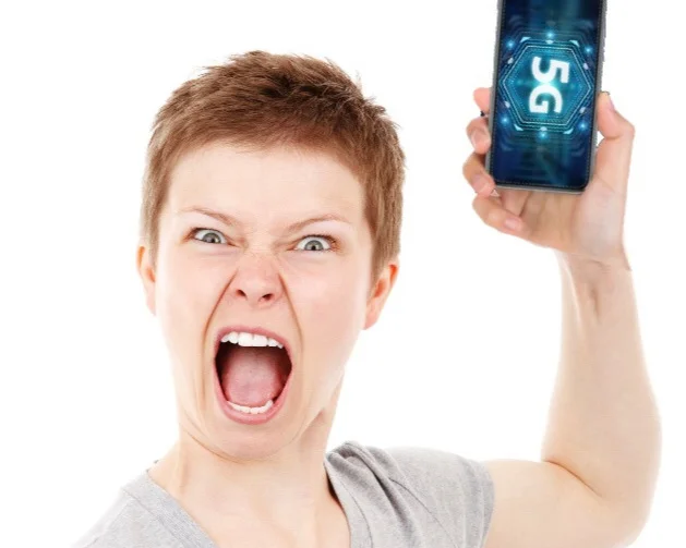 Why 5G is Useless for Smartphones and it doesn't Matter if yours doesn't have it