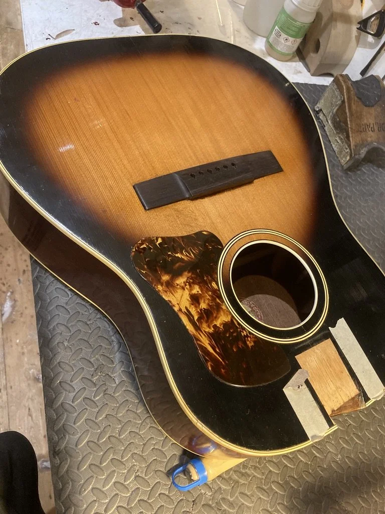 Hagstrom J-45 15.jpeg