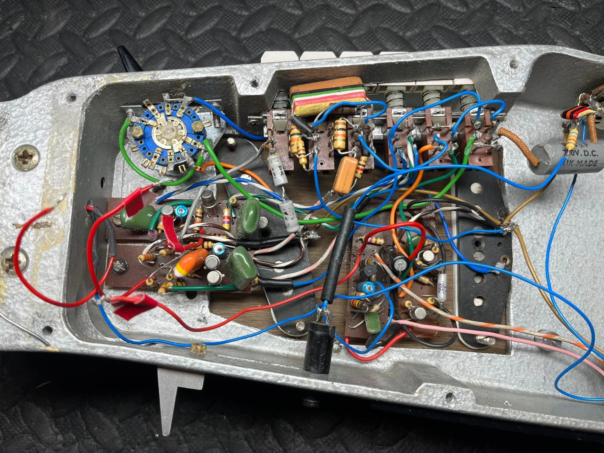 1970 Jennings Rifle Guitar Winchester Inside Mess