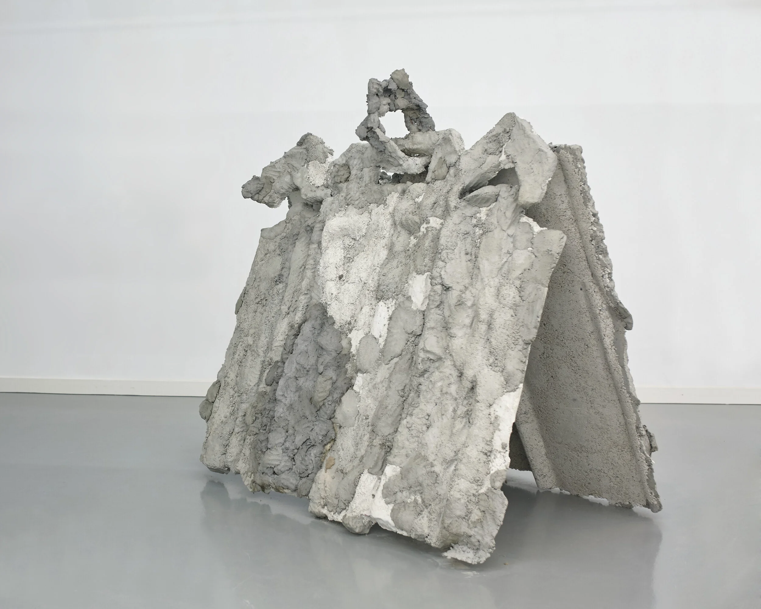 2015, concrete and pigments , 170 x 200 x 100 cm