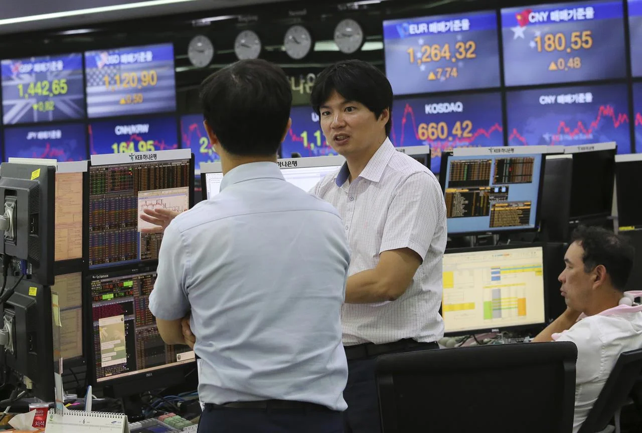 asian traders.jpg