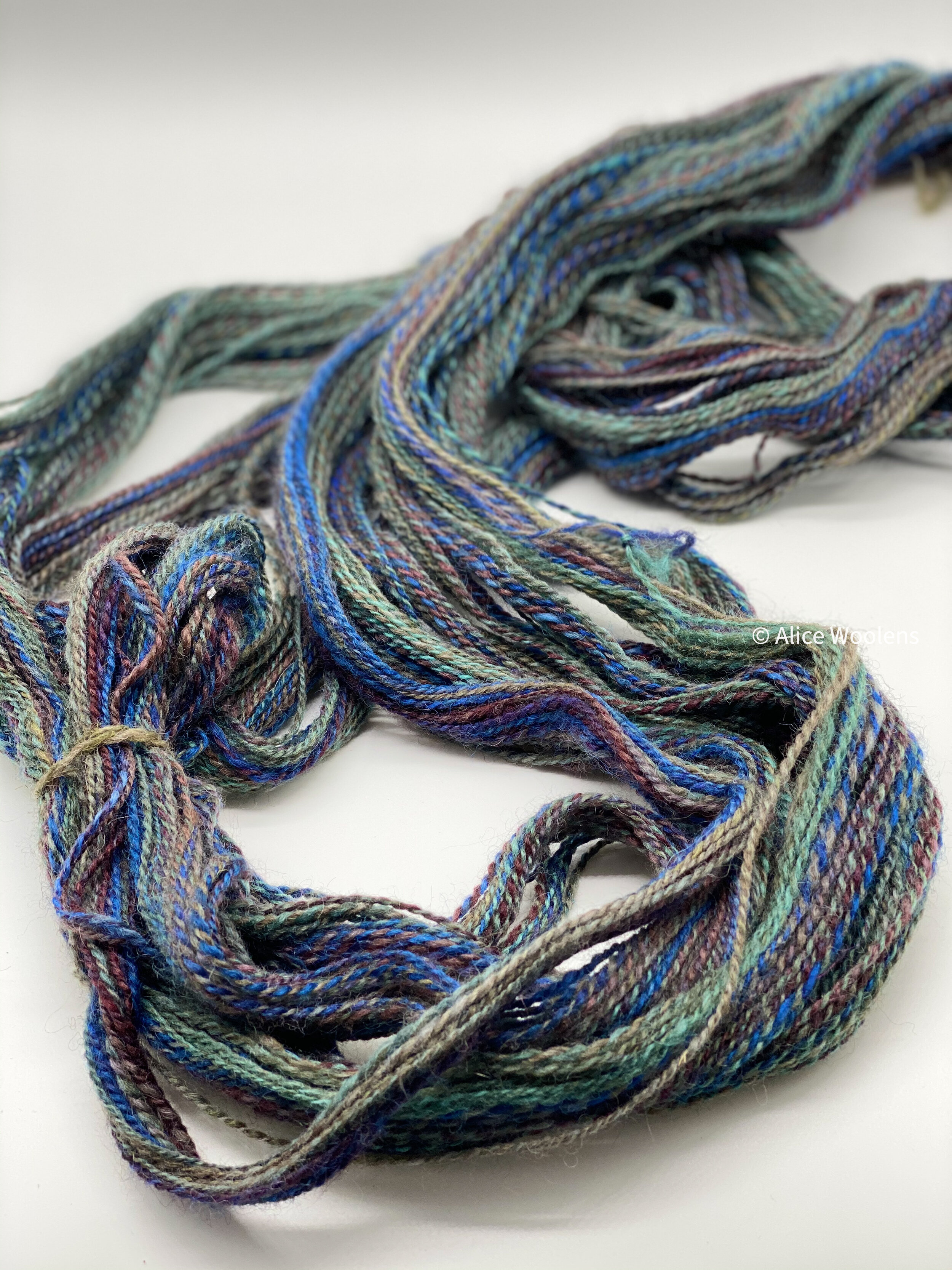 Fascination Street - Sportweight Humbug Finn Handspun Yarn
