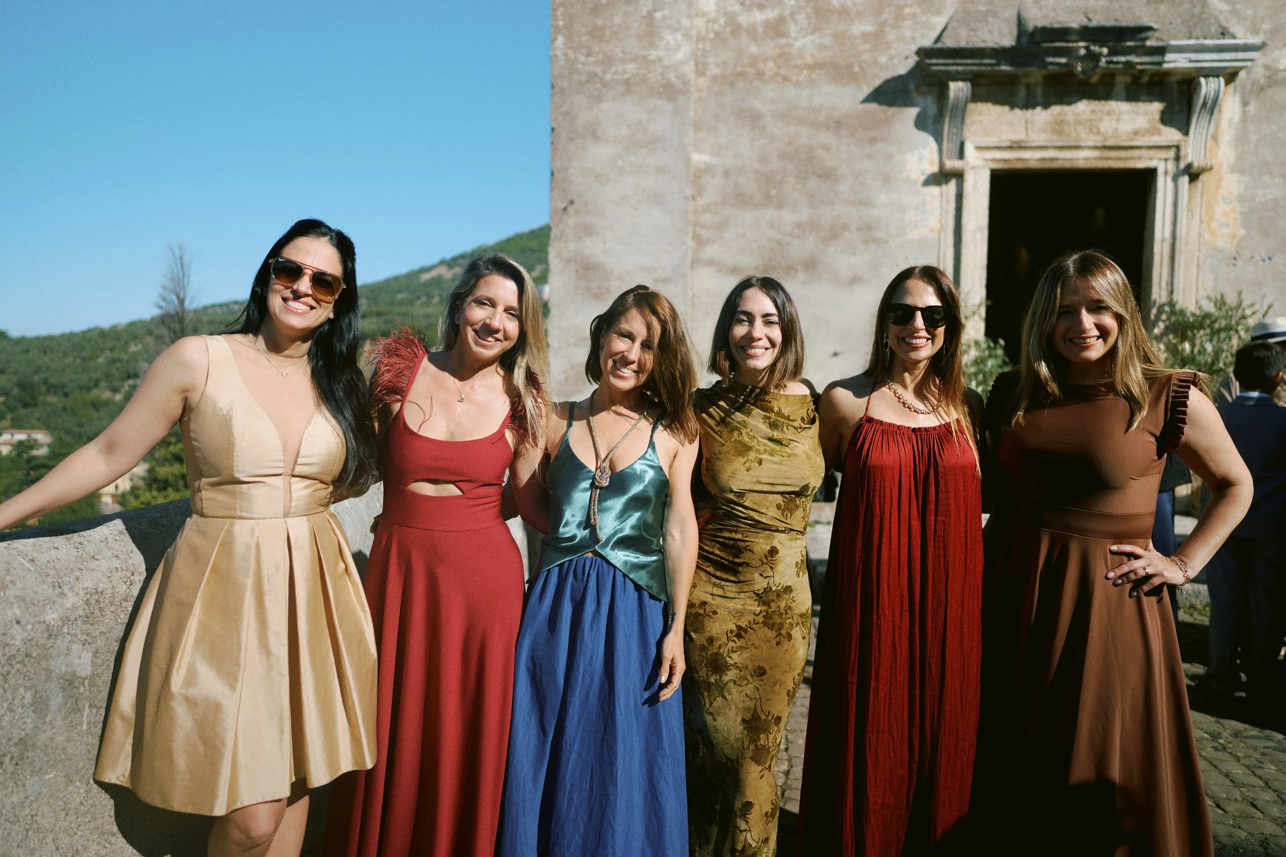 Vicky e Fra chiesa 6.jpg