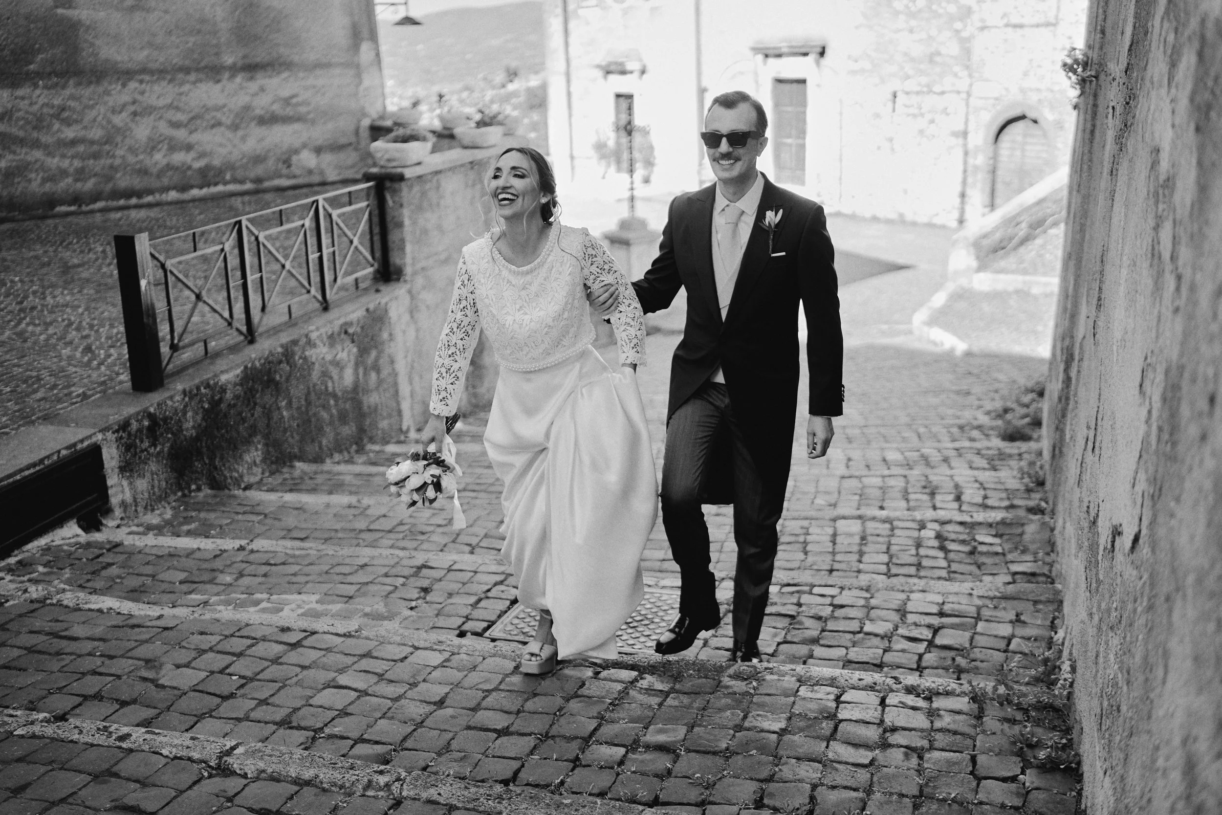 Vicky e Fra chiesa ii 47.jpg