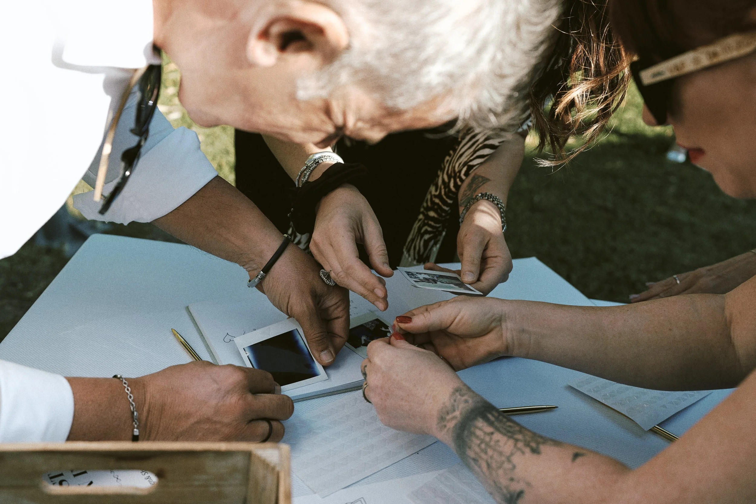Vicky e Fra chiesa ii 60.jpg