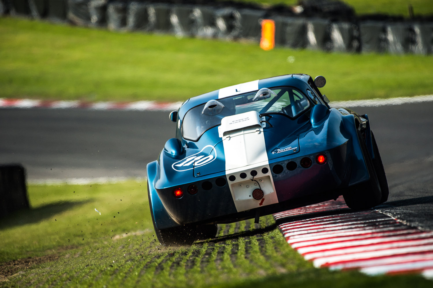 Jayson-Fong-Photography-Form-and-function-international-Brands Hatch-Corvette.jpg