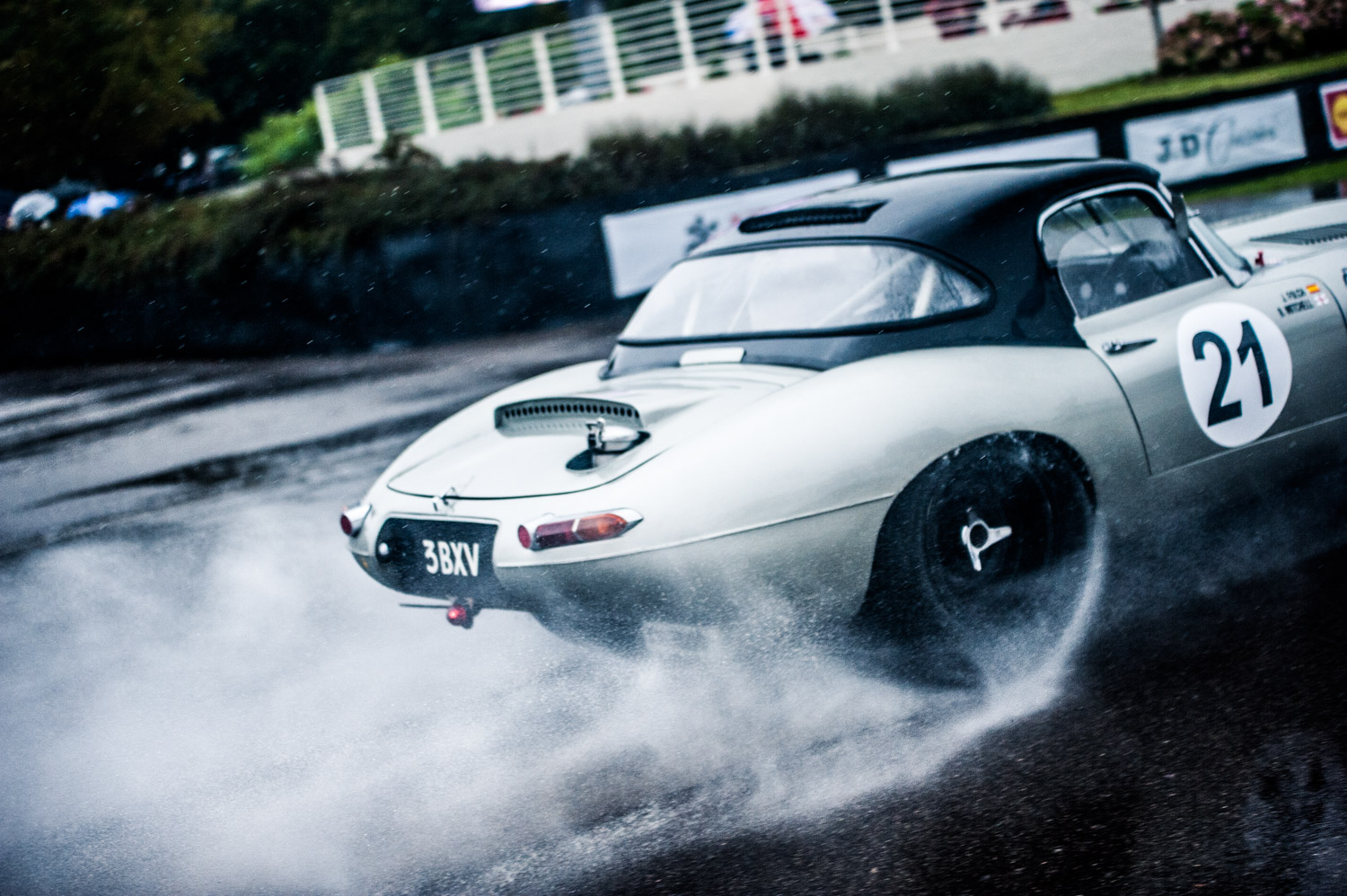 Jayson-Fong-Photography-Form-and-function-international-Jaguar-Etype-Joaquin-Folch.jpg