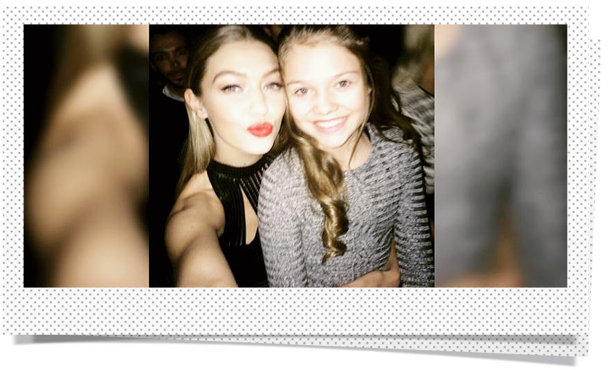 „OMG I SAT ON @gigihadid ’s LAP and we talked!“ – Faye auf Instagram