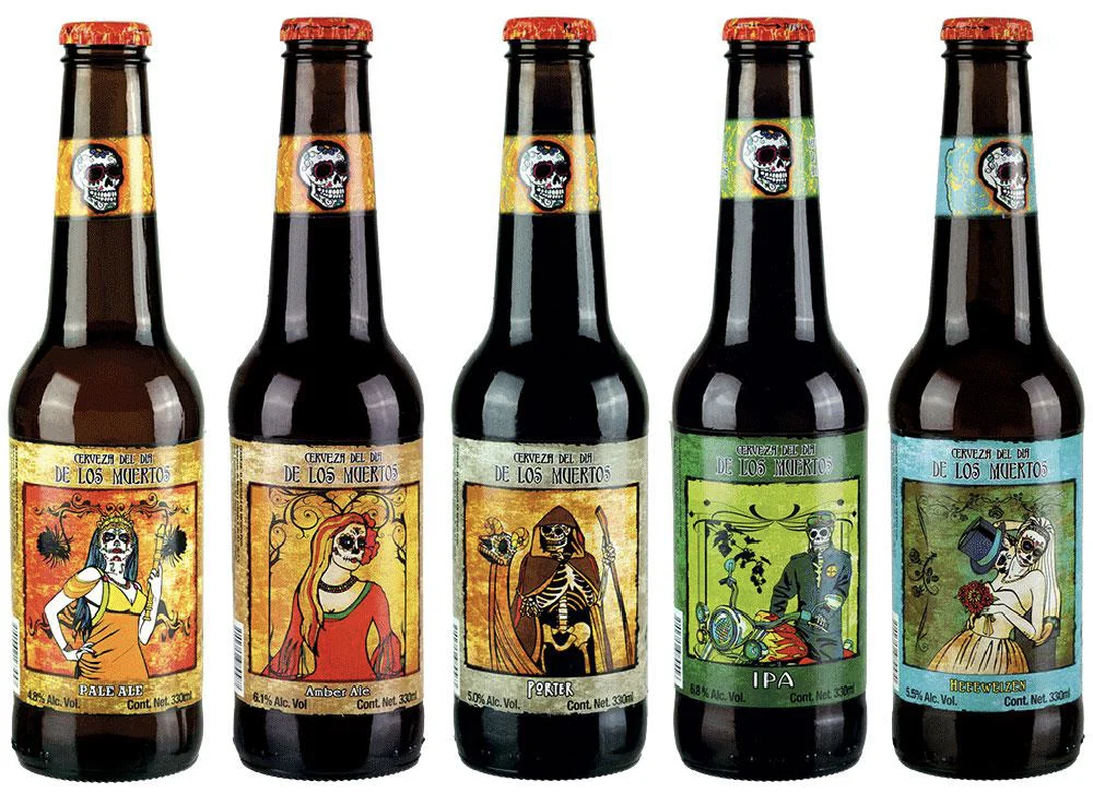Farbenfrohe Flaschengeister: Die „Cerveza del Dia de Los Muertos“-Zombies laden zur Geisterstunde ein.