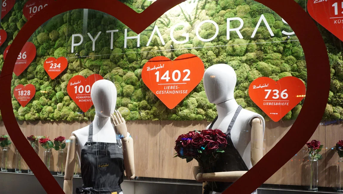 pythagoras-valentinstag-schaufenster.jpg