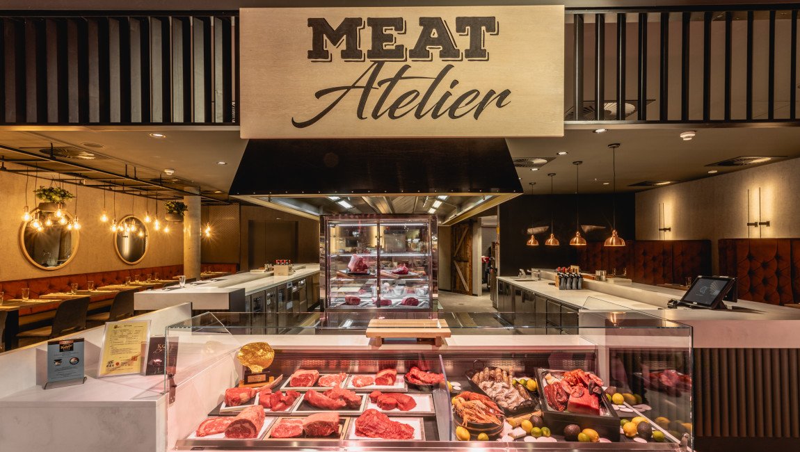 meat-atelier-zurheide-feine-kost-gericht-blick-auf-die-theke.jpg