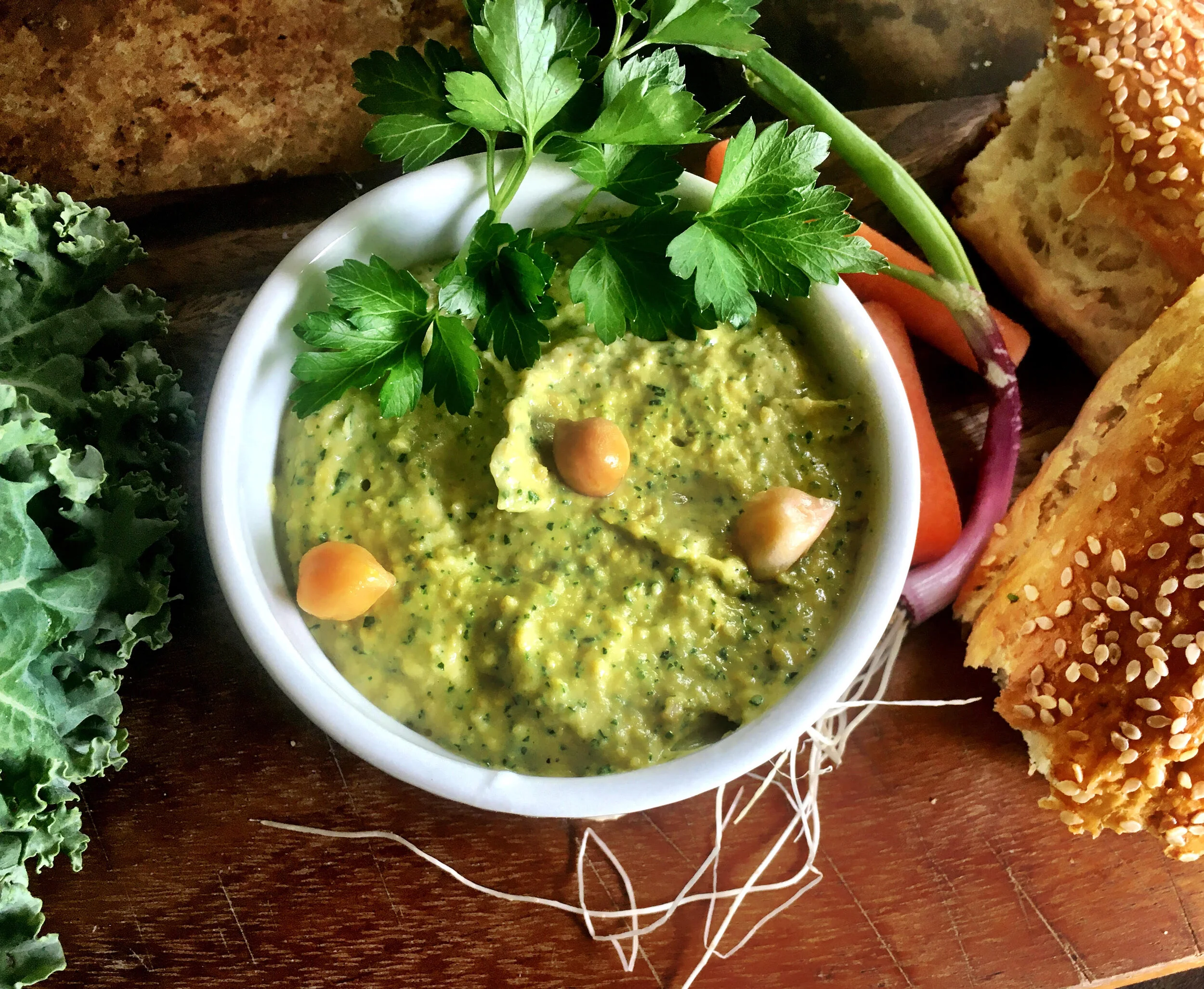 Herb Garlic Hummus 