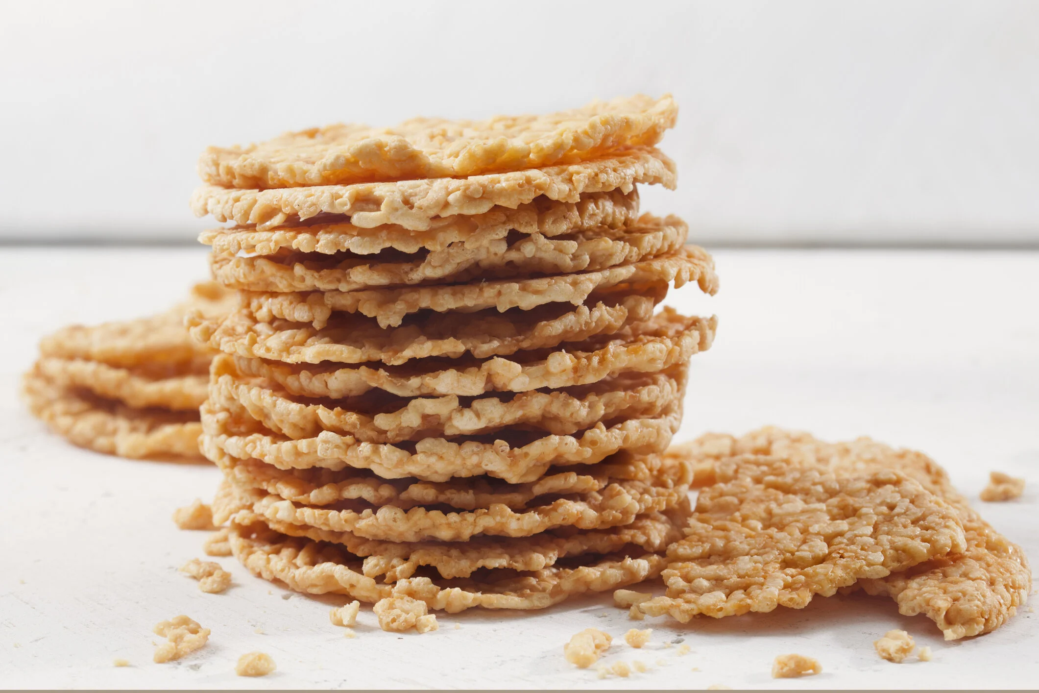 THE ESSENTIAL PARMESAN CRISPS