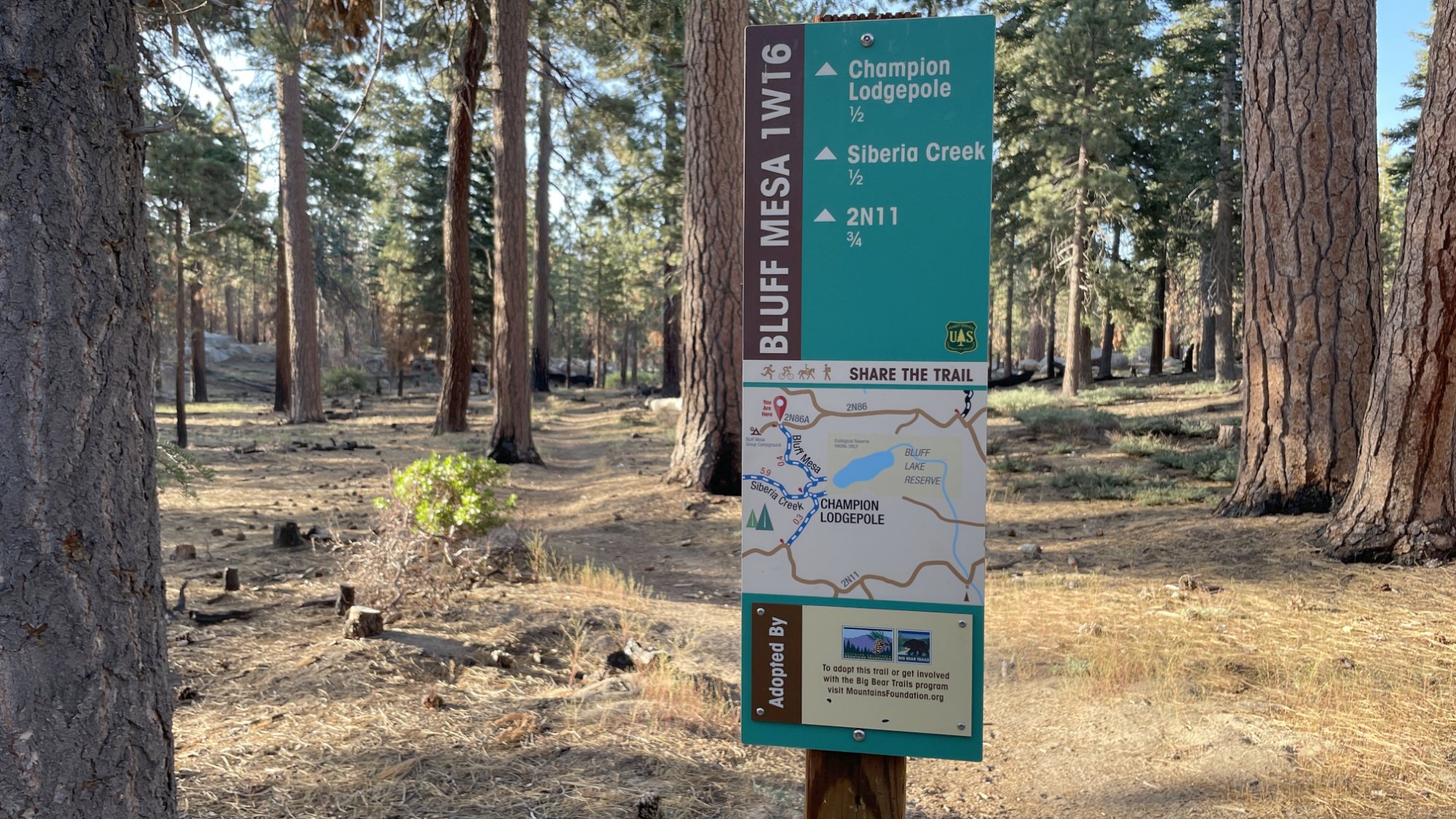  Bluff Mesa trail signage at Big Bear Lake 