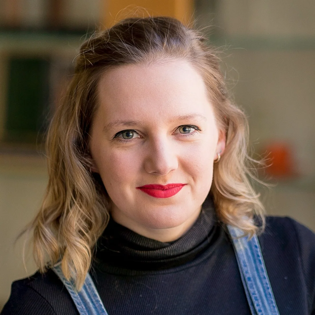 Anna Ploszajski Producer & Host