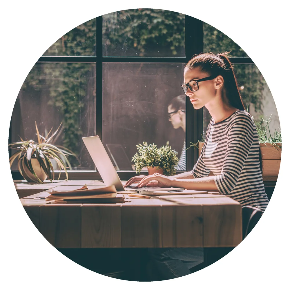 girl_writing_circle_3.jpg