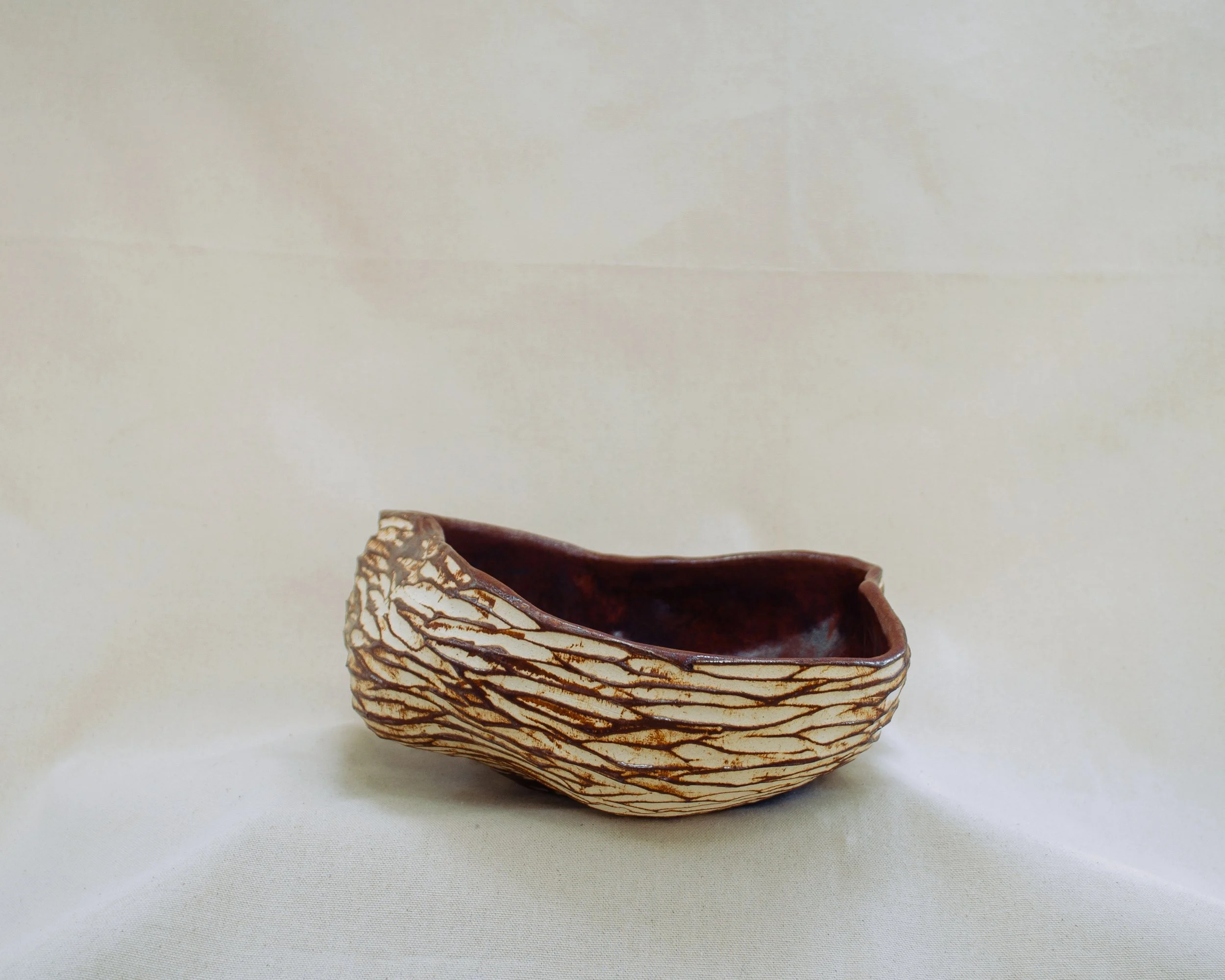 gyrebowl05c.jpg