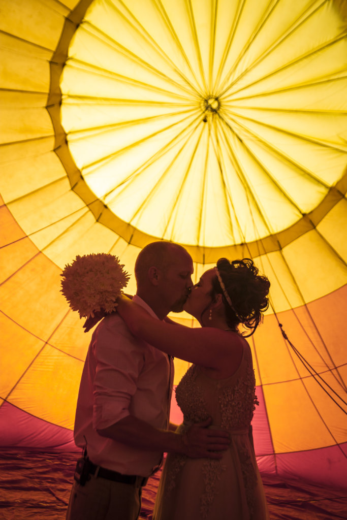 las_vegas_wedding_photography_love_is_in_the_air_ballooning_hot_balloon_photographer_casey_jade_2.jpg