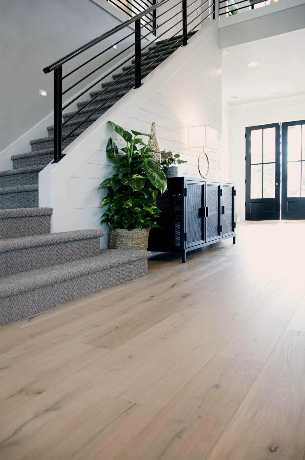 champagne-light-neutral-european-oak-hardwood-flooring_entry-and-stairs-tall-1.jpg