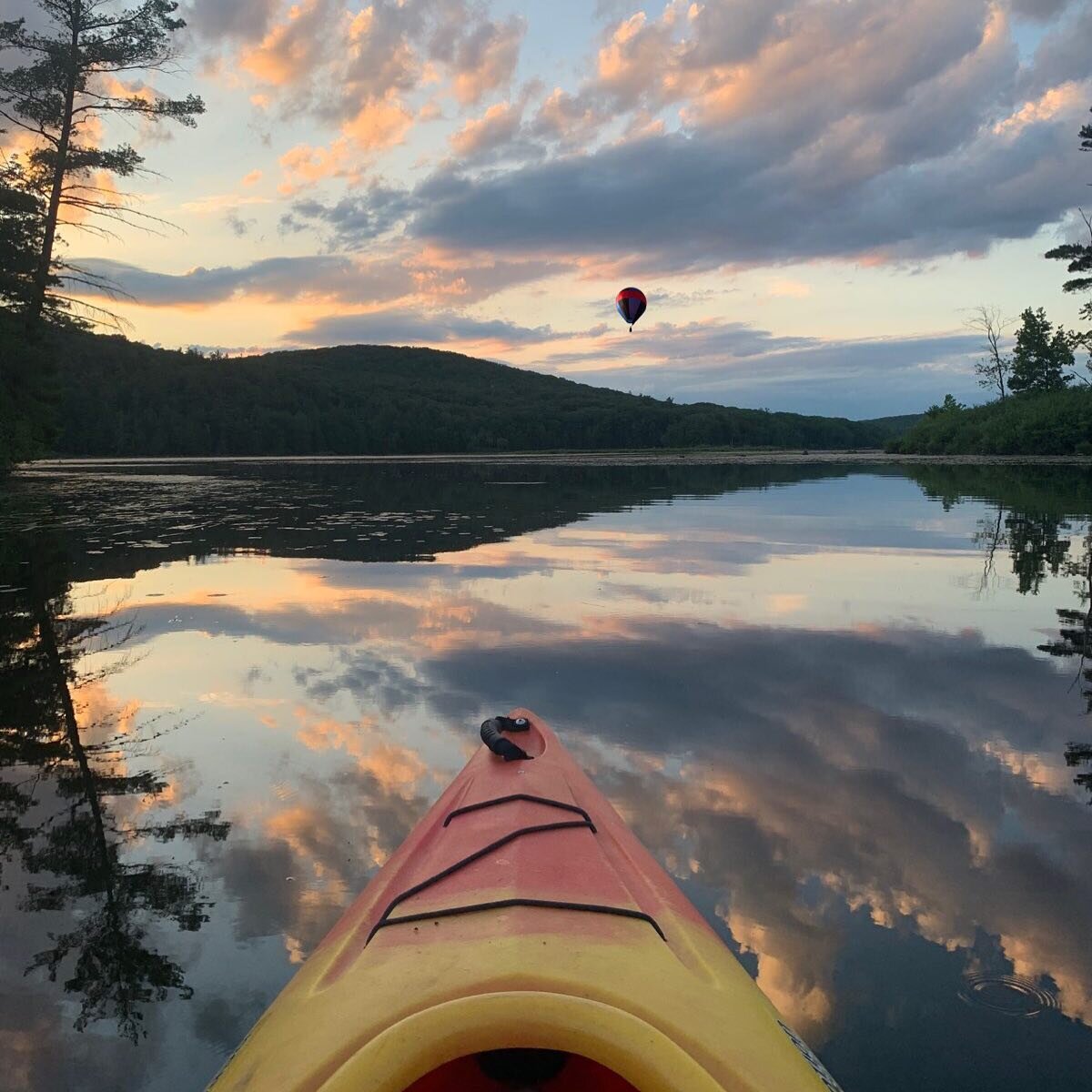 Float on summer!
.
.
.
#catchthespirit #spiritballooning #sky #neverstopexploring #view #hotairballoon #optoutside #mynewengland #adventurenthusiasts #newengland #CTvisit #GoodToCT #Connecticutlife #ctscenery #connecticutliving #connecticutpictures #