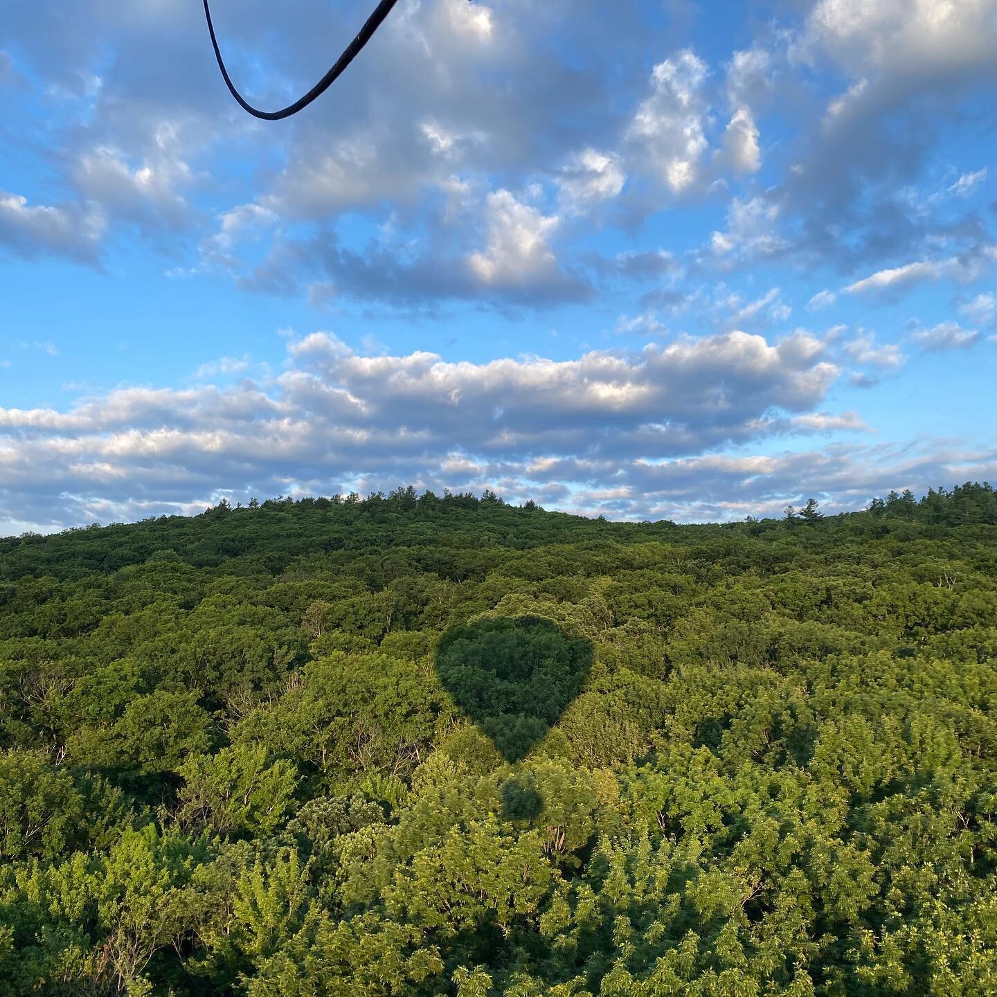 Swipe to see what was on the other side! We are constantly amazed by the views of the Taconic range. The weather was less than spectacular this week but we know there will be something wonderful on the other side.
.
.
.

#catchthespirit #spiritballoo