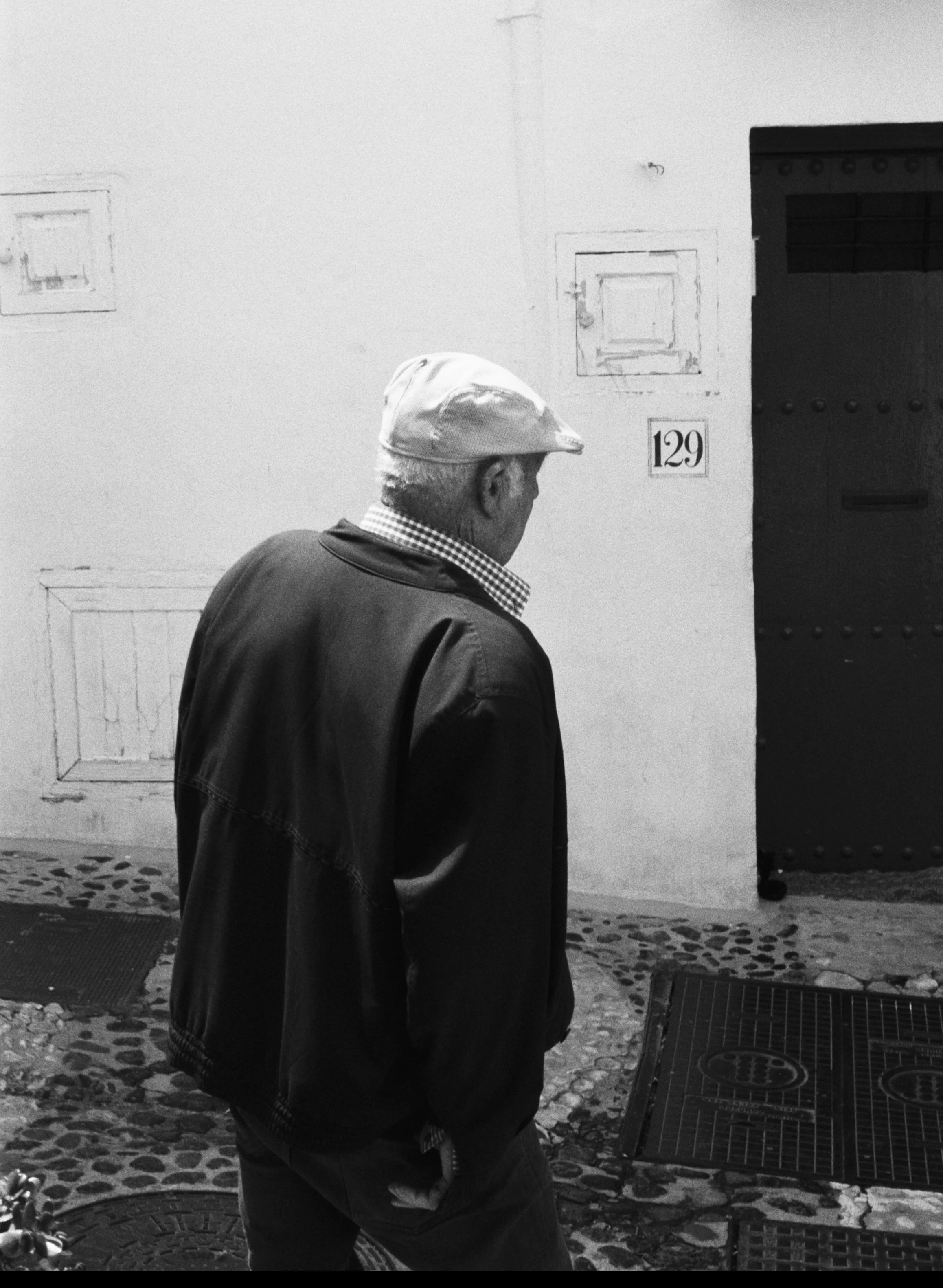 1909 - 2025.07.03 - Veronica Sanchez Jimenez! - Ilford HP5-14 copia.jpg