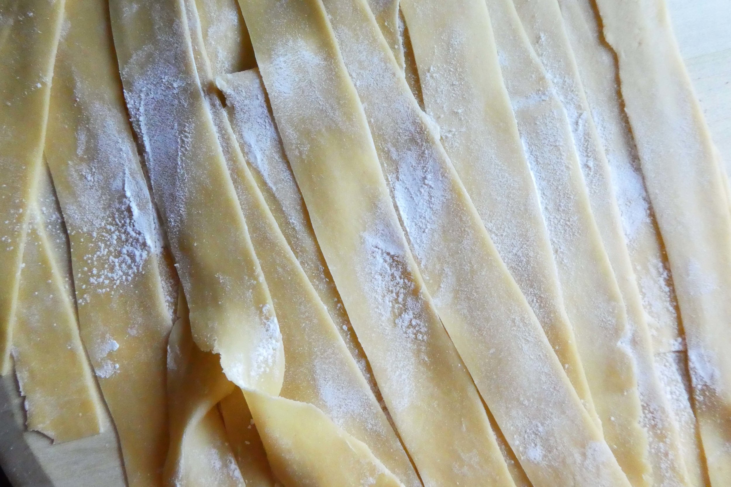 fresh-pasta-pappardelle.jpg