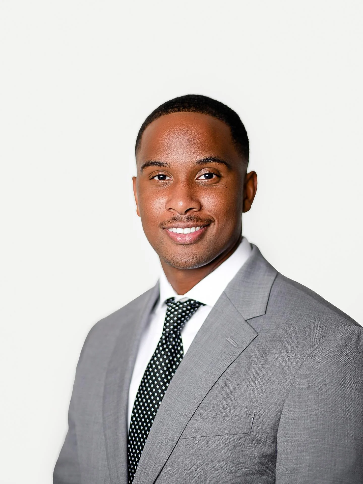 Ready to make a lasting impression? Our professional headshot packages are designed to give you a clean, modern, and confident look that helps you stand out &mdash; whether it&rsquo;s for your career, business, or personal brand.

📸 Now Booking: Ref