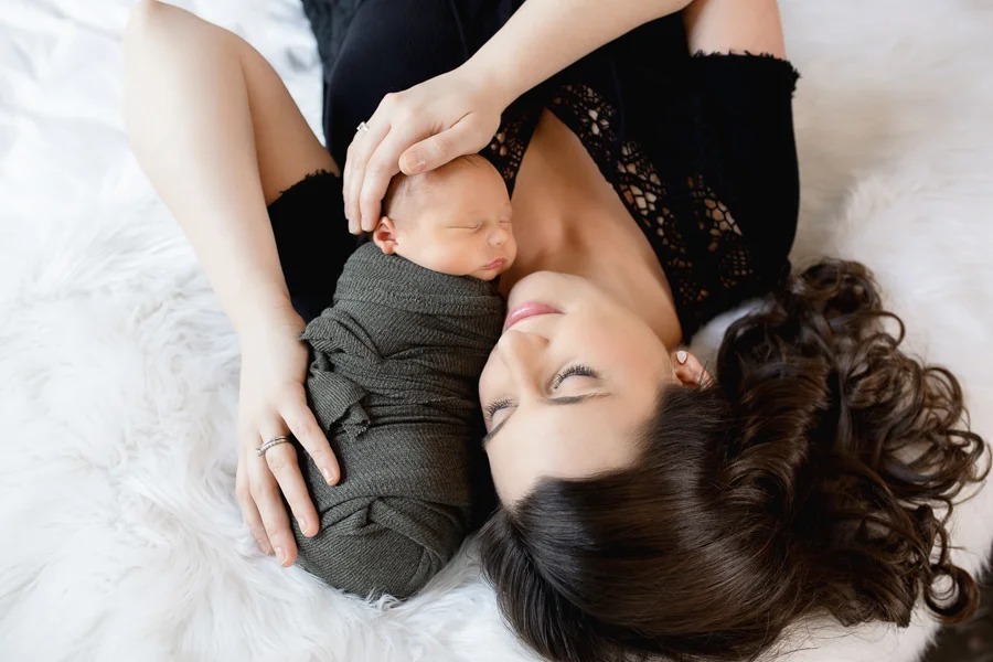Newborn-14_blog_lg.jpg