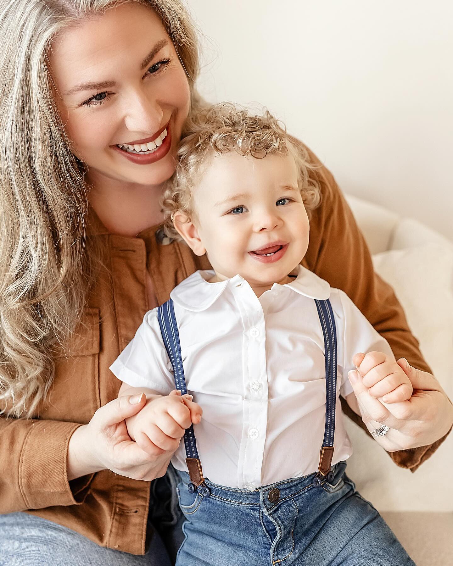 Jack 🤍

This sweet boy is 1! 

#oneyear #one #oneyearoldphotoshoot #oneyearsession #kcphotographer #family #familyphotography #kcfamilyphotographer