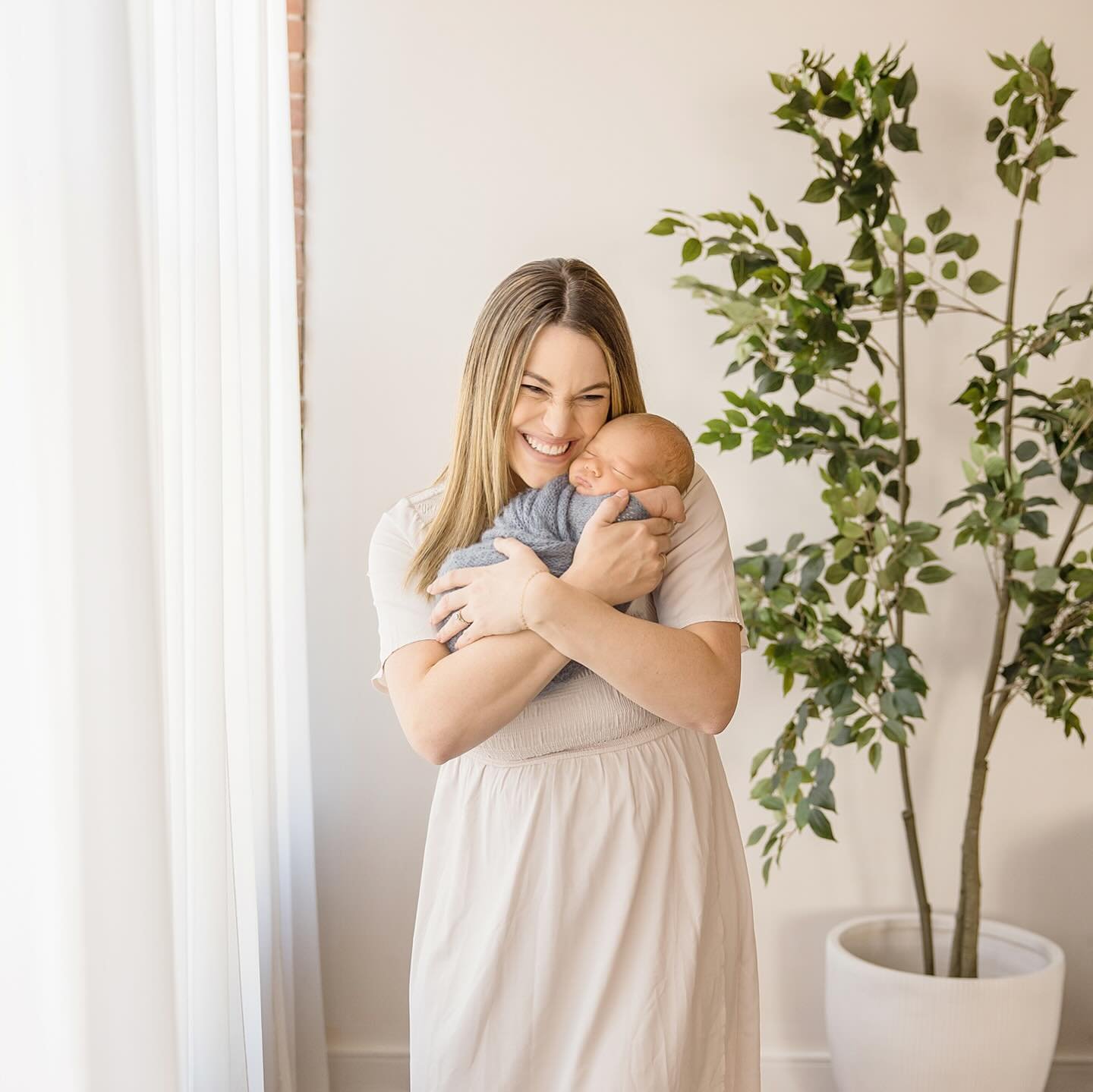 Callum 🤍

Our Newborn Spots are filling up into October 2024!
Send us a message to chat about getting your due date on our calendar-
https://www.husbandandwifephoto.com/newbornsessions

#kansascityphotographer #kcphotographer #kansascityfamilyphotog