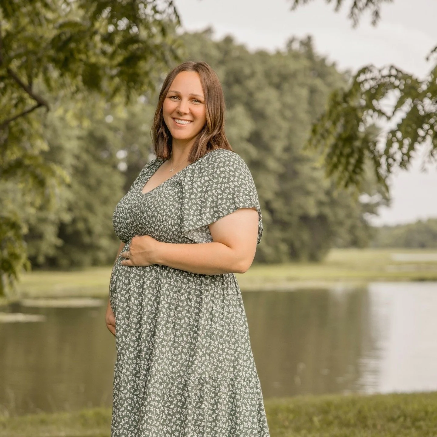 A quiet evening. A growing life. A moment that already means more than words ever could. 🤍

Outdoor maternity sessions are about more than just the light, they&rsquo;re about honoring this in-between season.
The softness. The strength. The stillness