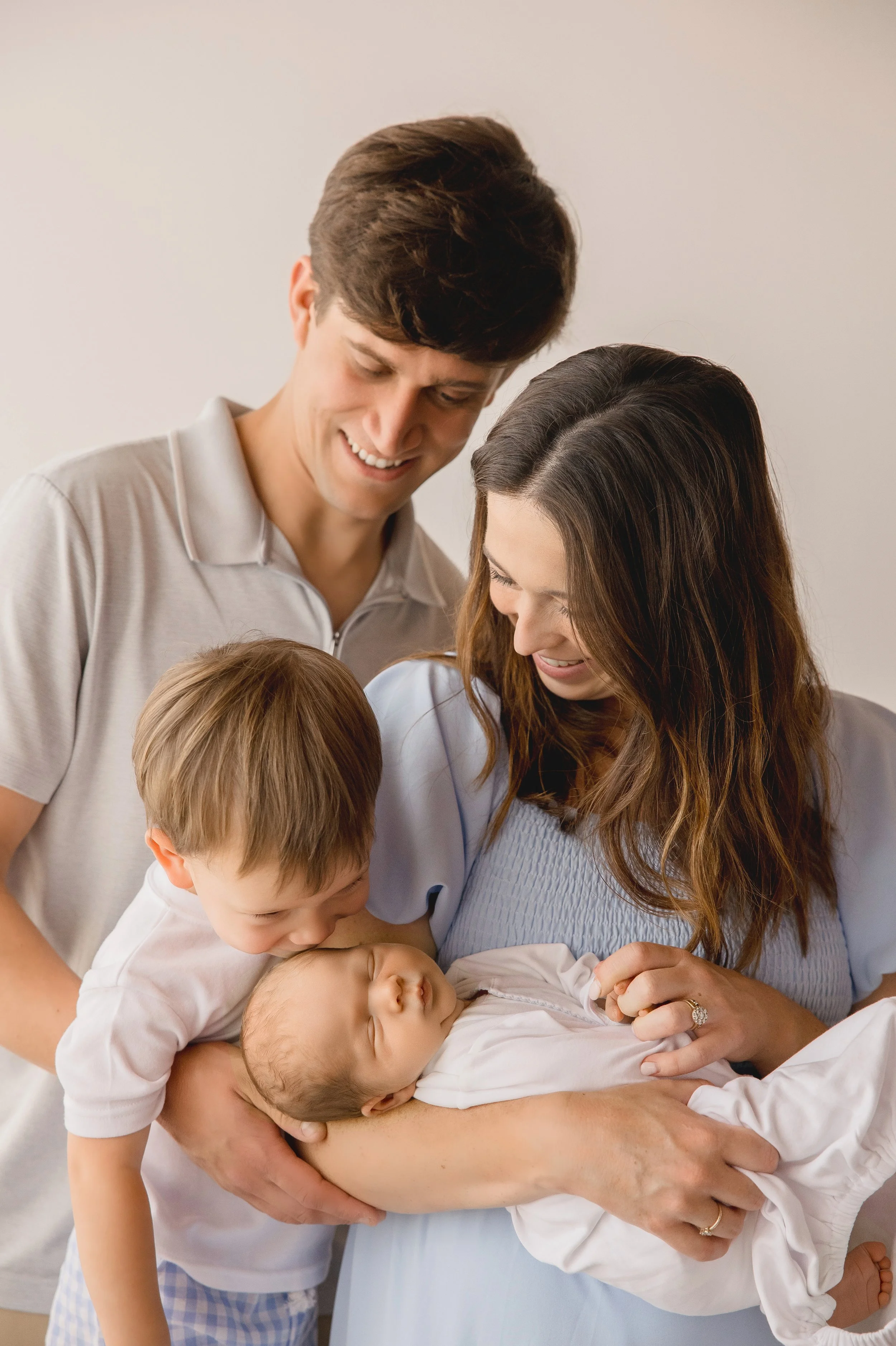 studio-newborn-session-kansas-city-family.jpg