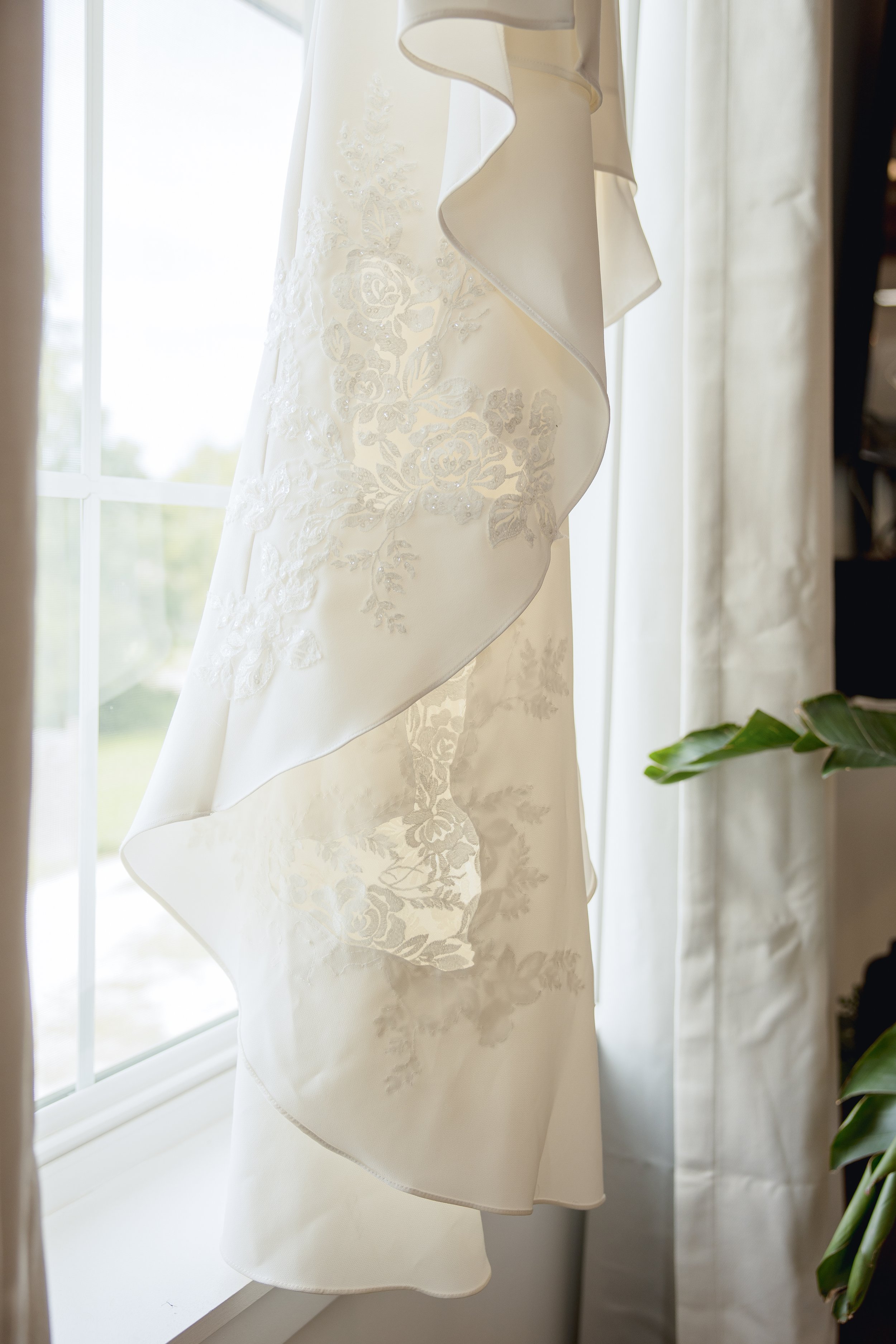 soft-bridal-portrait-window-light.jpg
