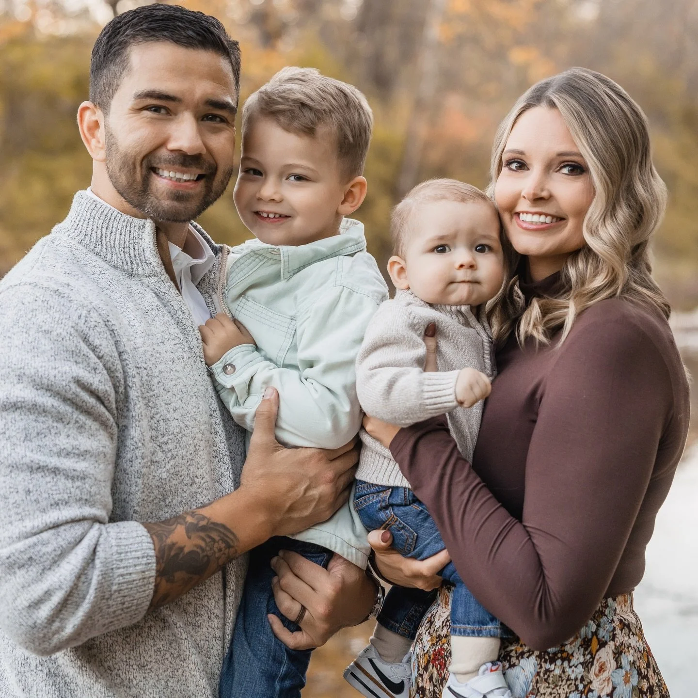 There is something so tender about this stage.
When everyone still fits just right and the days feel full in the best way.

These are the moments worth saving.

If this season feels like one you want to remember, reach out and let&rsquo;s plan someth