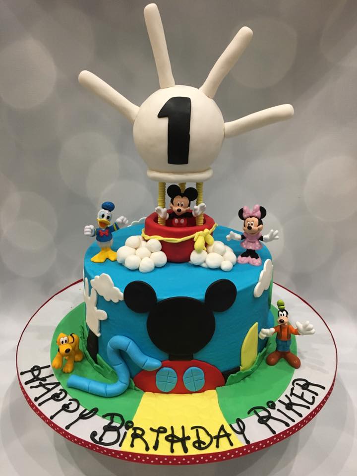 mickey cake.jpg