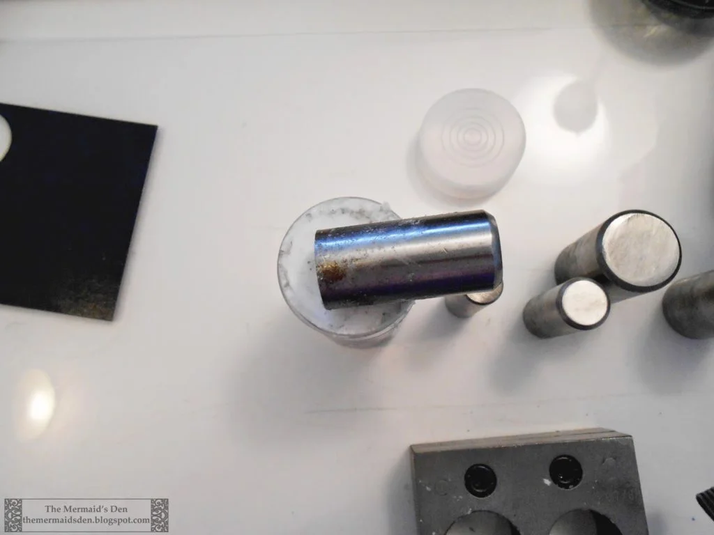 Free Tutorial: Using Aluminum Cans to Make Jewelry