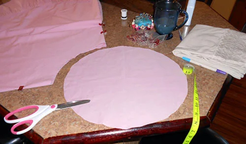 Sewing Tutorial: Turn a Vintage Tablecloth into a Skirt