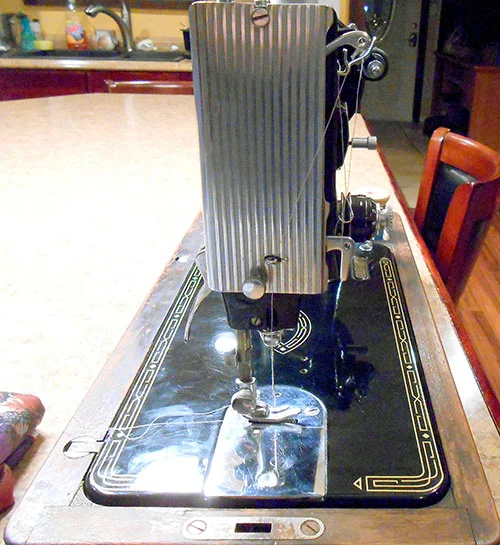 Vintage Singer 99k Sewing Machine: Cleaning, Restoring, and Troubleshooting