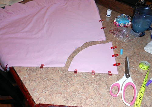 Sewing Tutorial: Turn a Vintage Tablecloth into a Skirt