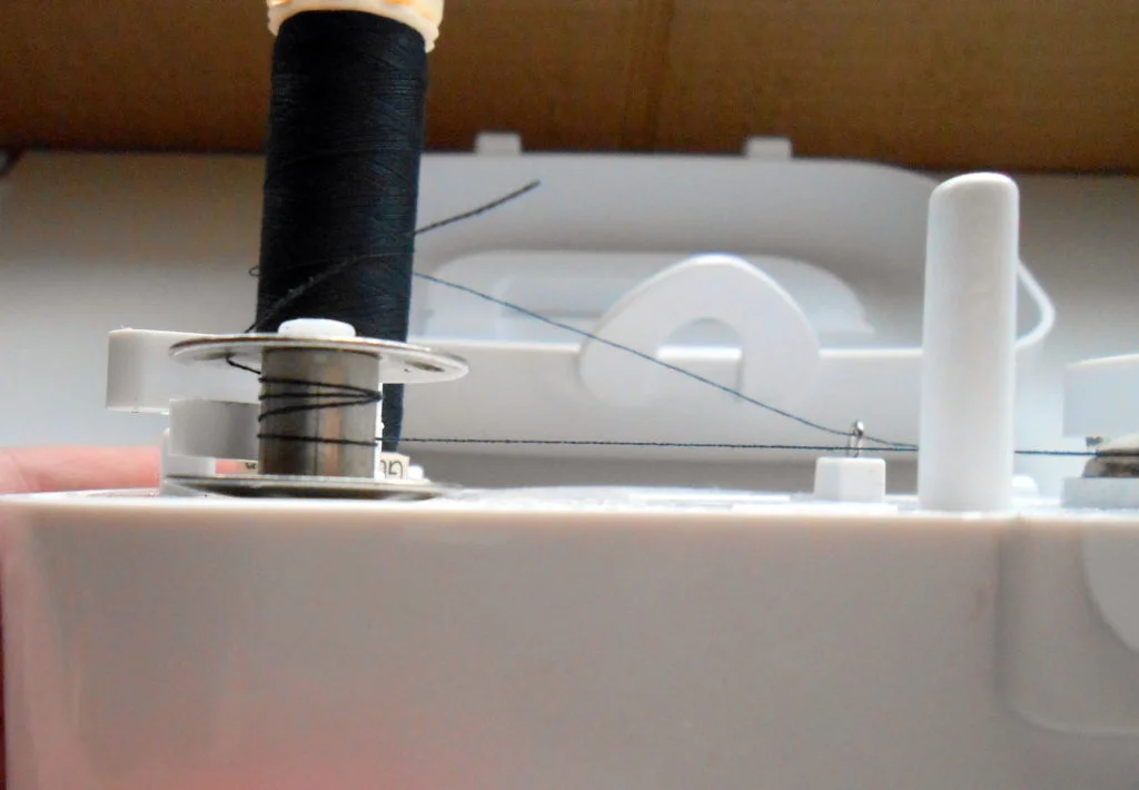 Sewing Tips: How to Use the Sidewinder--No More Unevenly Wound Bobbins!