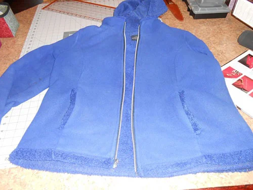 How to Replace a Broken Zipper in a Jacket