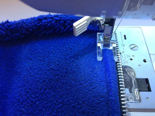 How to Replace a Broken Zipper in a Jacket